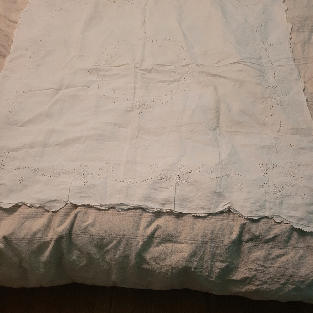 White Eyelet And Embroidiered Tablecloth See Measurements